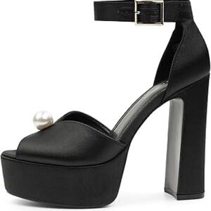 Jenn Ardor Black Heels with Pearl Detail